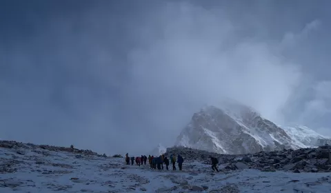 Горак-Шеп (5140м) - в. Кала-Паттар (5672 м). Спуск в Лобуче